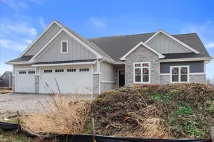 N66W20955 Sweet Clover Dr, Menomonee Falls, WI 53051 - Photo 22