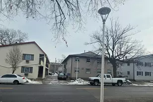 913 7th St, La Crosse, WI 54601 - Photo 1