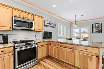 163  Fontana Ave, Fontana, WI 53125 - Photo 8