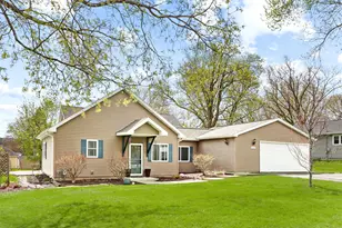 163 Fontana Ave, Fontana, WI 53125 - Photo 32