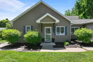 163 Fontana Ave, Fontana, WI 53125 - Photo 40
