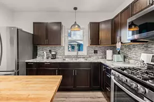 2853 S Ellen St, Milwaukee, WI 53207 - Photo 6