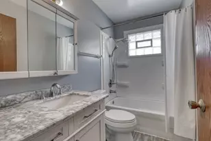7850 W Van Beck Ave, Milwaukee, WI 53220 - Photo 18