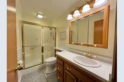 7225  Mariner Dr #5, Racine, WI 53406 - Photo 10