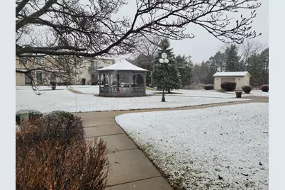 7225  Mariner Dr #5, Racine, WI 53406 - Photo 2