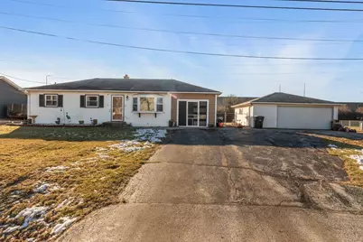 8527 W Allerton Ave, Greenfield, WI 53228 - Photo 2