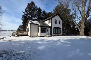 N6267 County Rd P, Richmond, WI 53115 - Photo 2