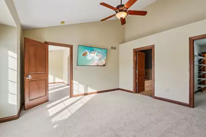 4041 S Fohr Dr, New Berlin, WI 53151 - Photo 20