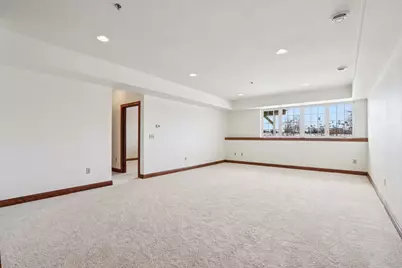 4041 S Fohr Dr, New Berlin, WI 53151 - Photo 6