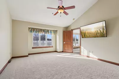 4041 S Fohr Dr, New Berlin, WI 53151 - Photo 18