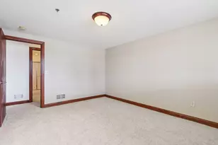 4041 S Fohr Dr, New Berlin, WI 53151 - Photo 24