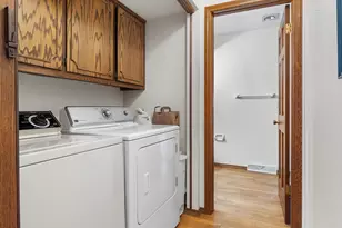 S42W34366 Griffith Ln, Ottawa, WI 53118 - Photo 16