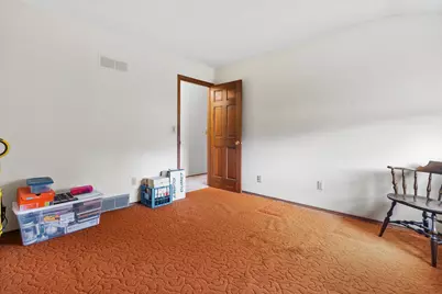 S42W34366  Griffith Ln, Ottawa, WI 53118 - Photo 20