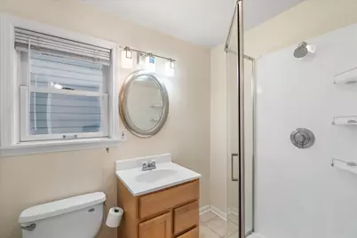 1751 N Franklin Pl, Milwaukee, WI 53202 - Photo 10