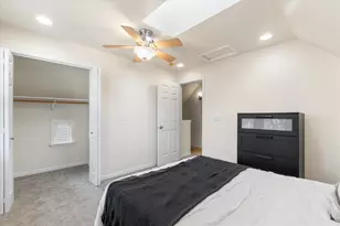 1751 N Franklin Pl, Milwaukee, WI 53202 - Photo 14