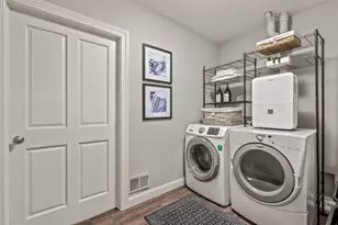 21905 W North Ave, Brookfield, WI 53045 - Photo 36