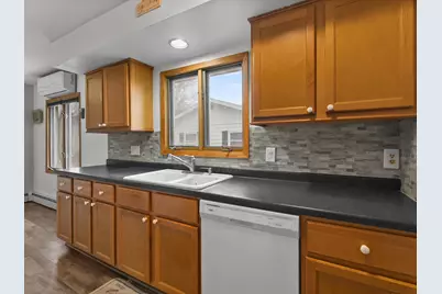 815  Buchholz St, Two Rivers, WI 54241 - Photo 8