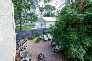 2150 N Palmer St, Milwaukee, WI 53212 - Photo 18