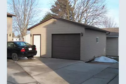 3606  Division St, Manitowoc, WI 54220 - Photo 24