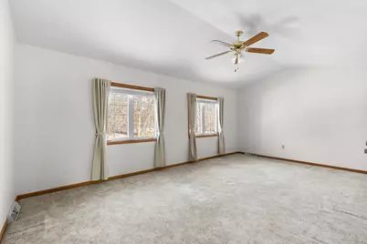 4225 W Grange Ave, Greenfield, WI 53221 - Photo 16