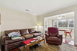 2736 Nagawicka Ave, Delafield, WI 53018 - Photo 8