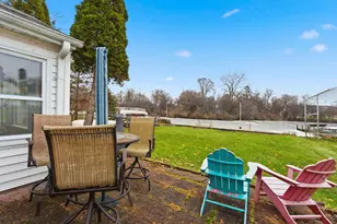 2736 Nagawicka Ave, Delafield, WI 53018 - Photo 20