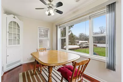 2736  Nagawicka Ave, Delafield, WI 53018 - Photo 10