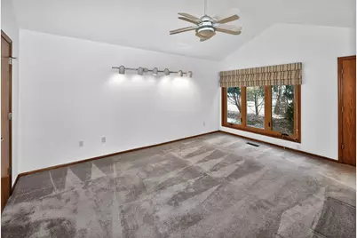 2415  Walnut Grove Ct #B, Brookfield, WI 53005 - Photo 22