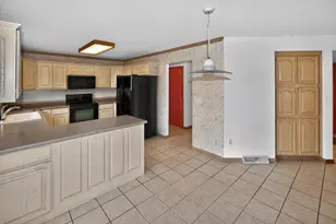 2415 Walnut Grove Ct, Brookfield, WI 53005 - Photo 14