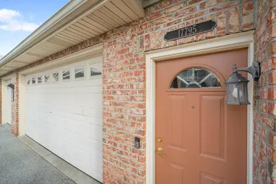 17795 W Jacobs Dr, New Berlin, WI 53146 - Photo 2