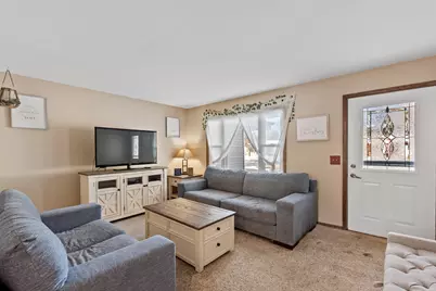 806  Memorial Dr, Kewaskum, WI 53040 - Photo 2