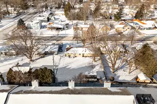 806 Memorial Dr, Kewaskum, WI 53040 - Photo 18