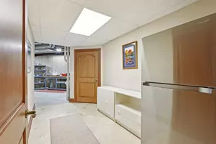 1701 E Bristlecone Dr, Hartland, WI 53029 - Photo 84