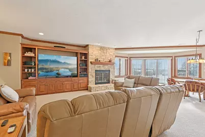 1701 E Bristlecone Dr, Hartland, WI 53029 - Photo 72