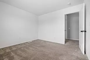 9304 W Mount Zion Dr, Milwaukee, WI 53224 - Photo 28