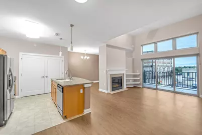 141  Main St #420, Racine, WI 53403 - Photo 4