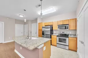 141 Main St, Racine, WI 53403 - Photo 6