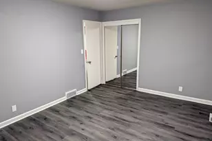 5817 N 91st St, Milwaukee, WI 53225 - Photo 10