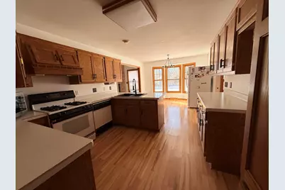 S85W19635  Colonial Ct, Muskego, WI 53150 - Photo 8