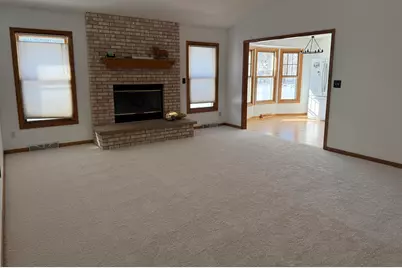 S85W19635  Colonial Ct, Muskego, WI 53150 - Photo 4