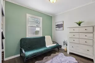 433 W Martin Ln, Milwaukee, WI 53207 - Photo 16