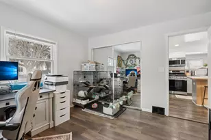 433 W Martin Ln, Milwaukee, WI 53207 - Photo 18