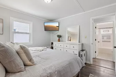 433 W Martin Ln, Milwaukee, WI 53207 - Photo 14