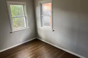 6119 N Spencer Pl, Milwaukee, WI 53218 - Photo 8