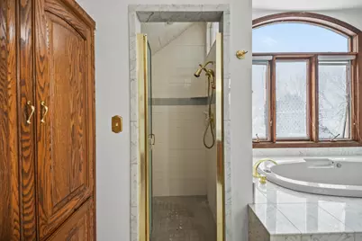 2003 S Valley Spring Dr, New Berlin, WI 53151 - Photo 40