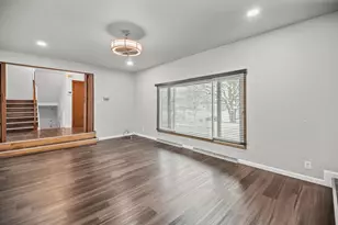 2003 S Valley Spring Dr, New Berlin, WI 53151 - Photo 6