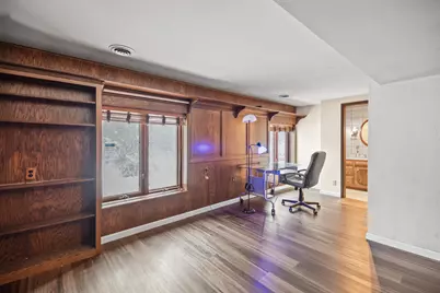 2003 S Valley Spring Dr, New Berlin, WI 53151 - Photo 20