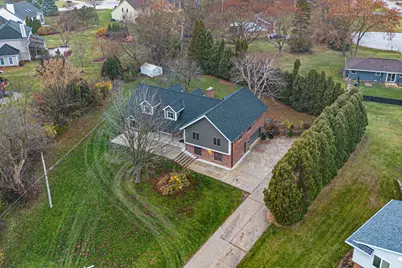 2003 S Valley Spring Dr, New Berlin, WI 53151 - Photo 52