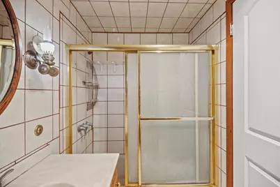 2003 S Valley Spring Dr, New Berlin, WI 53151 - Photo 22