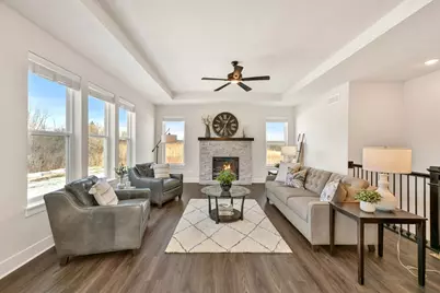 N75W17838  Woody Ln, Menomonee Falls, WI 53051 - Photo 8